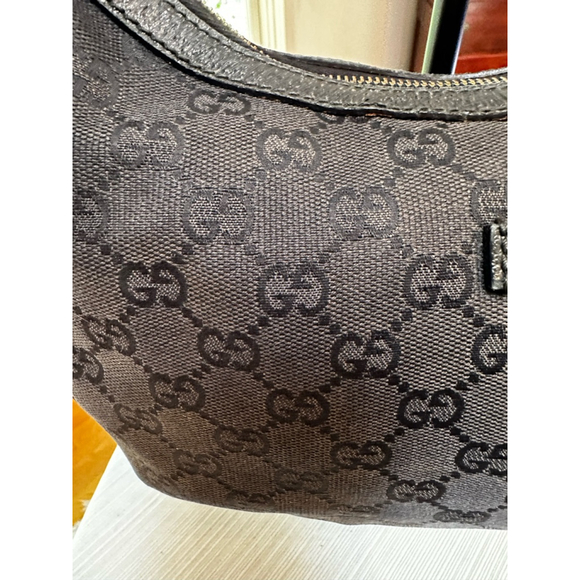 Gucci Black Canvas & Leather Crescent Shape Shoulder/Crossbody Bag - Picture 4 of 16